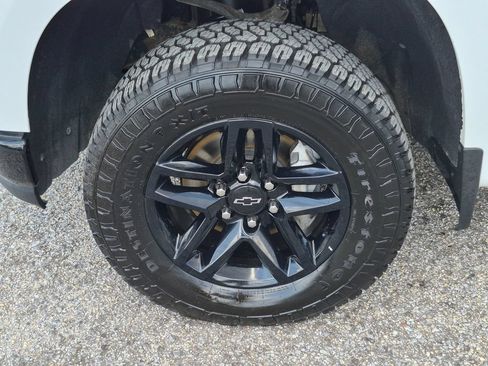 Used 2020 Chevrolet Silverado 1500 LT Trail Boss w/ Convenience Package AWD/4WD image 11