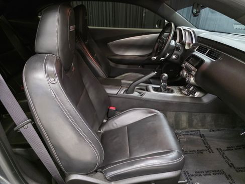 Used 2010 Chevrolet Camaro SS w/ RS Package RWD image 2