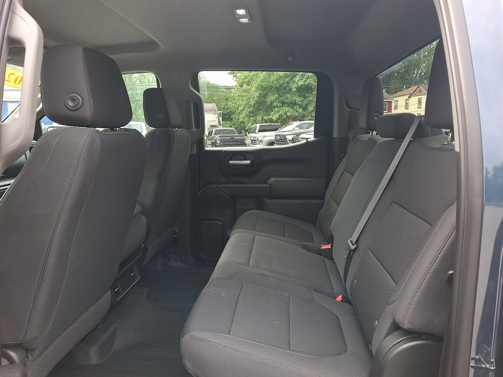 Used 2021 Chevrolet Silverado 1500 Custom Trail Boss w/ LPO, Dark Essentials Package AWD/4WD image 10