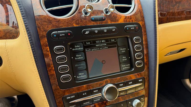 Used 2006 Bentley Flying Spur Flying Spur AWD/4WD image 36