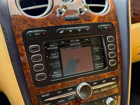 Used 2006 Bentley Flying Spur Flying Spur AWD/4WD image 36