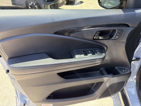 Used 2022 Honda Passport Elite image 12