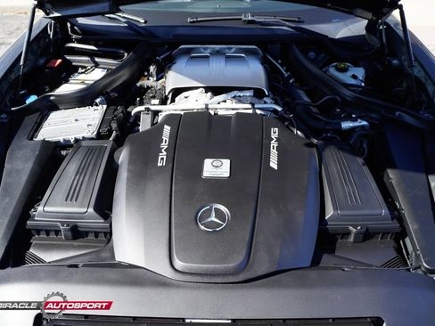 Used 2018 Mercedes-Benz AMG GT Roadster w/ Exclusive Interior Package image 14