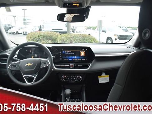 New 2026 Chevrolet TrailBlazer LT w/ Convenience Package FWD image 3