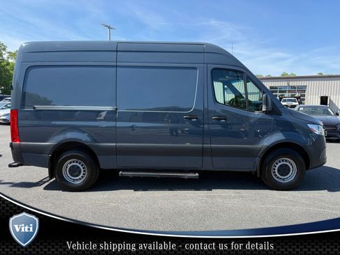 Used 2019 Mercedes-Benz Sprinter 144 image 9