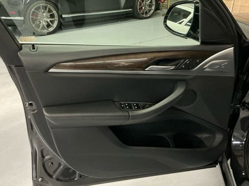 Used 2019 BMW X3 sDrive30i image 17