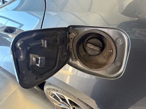 Used 2019 Toyota Corolla SE FWD image 11