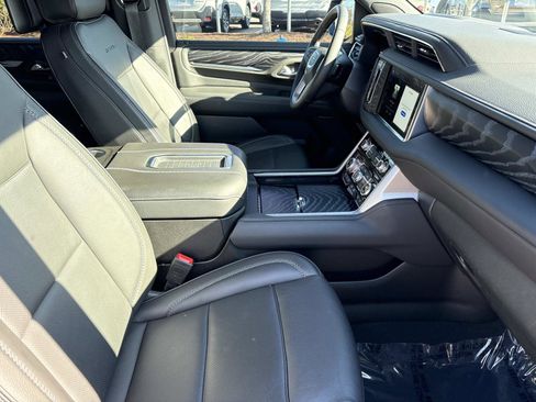 Certified 2023 GMC Yukon XL Denali w/ Max Trailering Package image 34