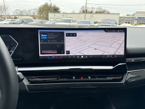 Used 2024 BMW 530i xDrive w/ Premium Package image 24