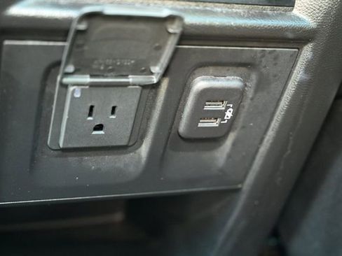 Used 2020 Chevrolet Traverse LT w/ LT Premium Package image 51