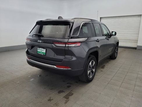 Used 2024 Jeep Grand Cherokee Limited 4xe image 9