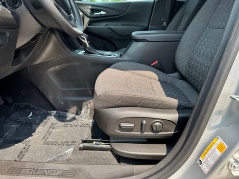 Certified 2022 Chevrolet Equinox LT w/ LPO, Floor Liner Package AWD/4WD image 5