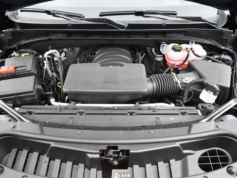 Certified 2025 Cadillac Escalade Sport Platinum w/ LPO, Floor Liner Package image 9