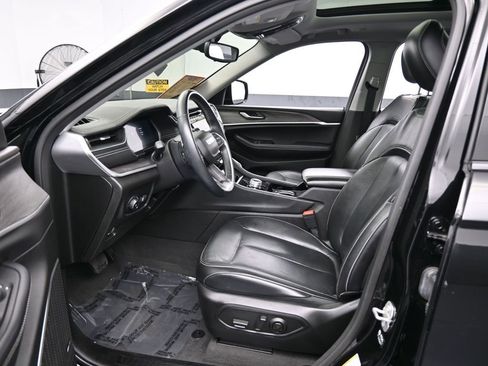 Used 2021 Jeep Grand Cherokee L Limited image 12