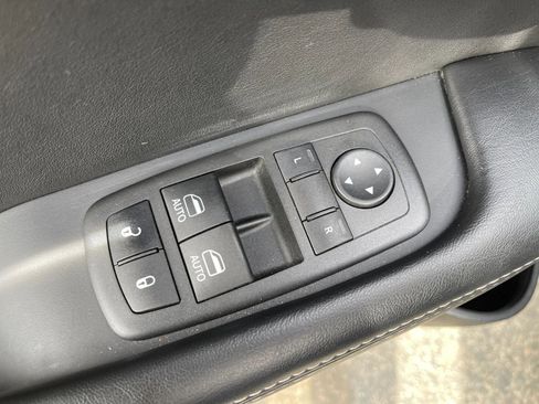 Used 2022 Dodge Challenger SRT Hellcat Redeye image 18