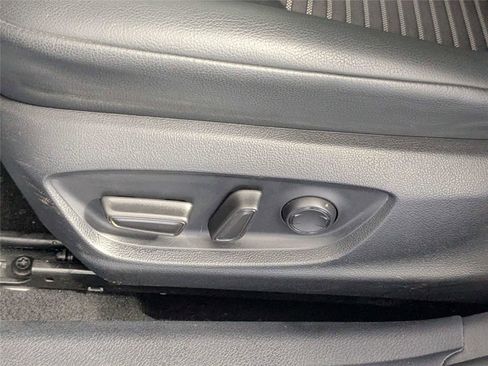 Used 2024 Toyota Camry SE w/ Convenience Package image 11