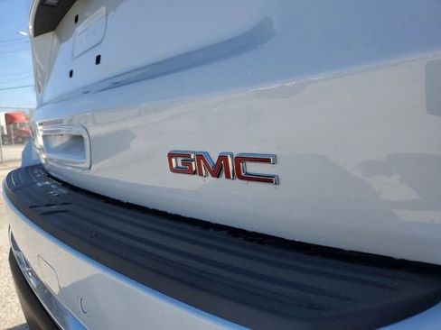 New 2026 GMC Yukon XL Denali w/ Sun & Power Step Package AWD/4WD image 7