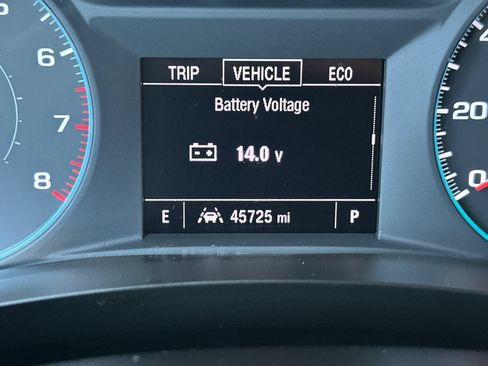 Certified 2023 Chevrolet Traverse LS FWD image 35