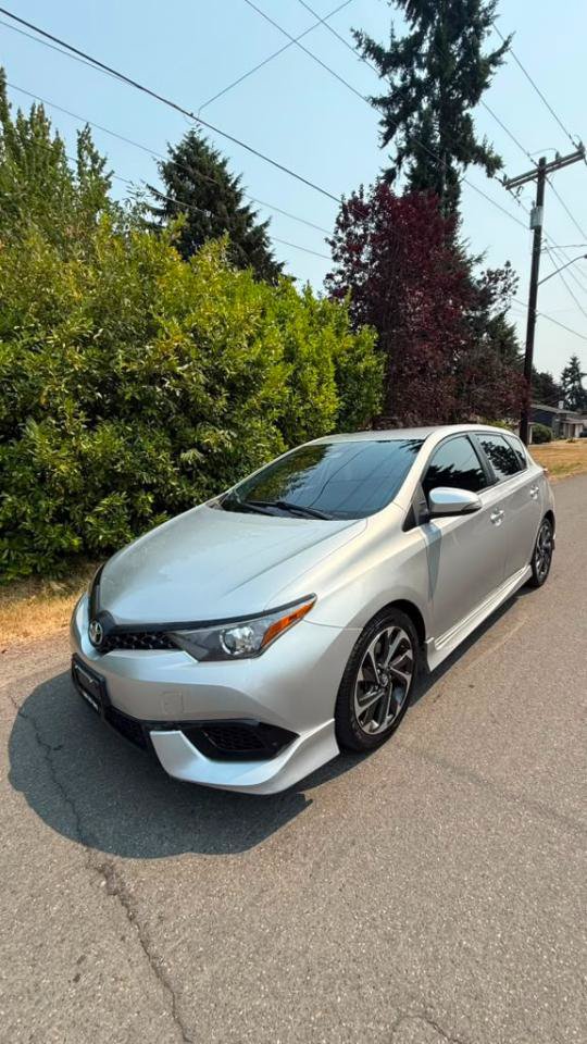 Used 2017 Toyota Corolla iM FWD image 6