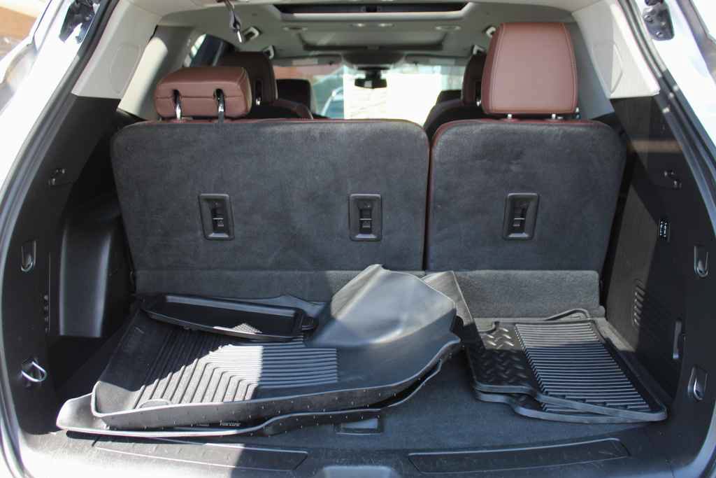 Used 2018 Buick Enclave Avenir w/ Avenir Technology Package FWD image 7