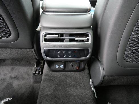 New 2026 Genesis GV70 2.5T Sport Prestige AWD/4WD image 6