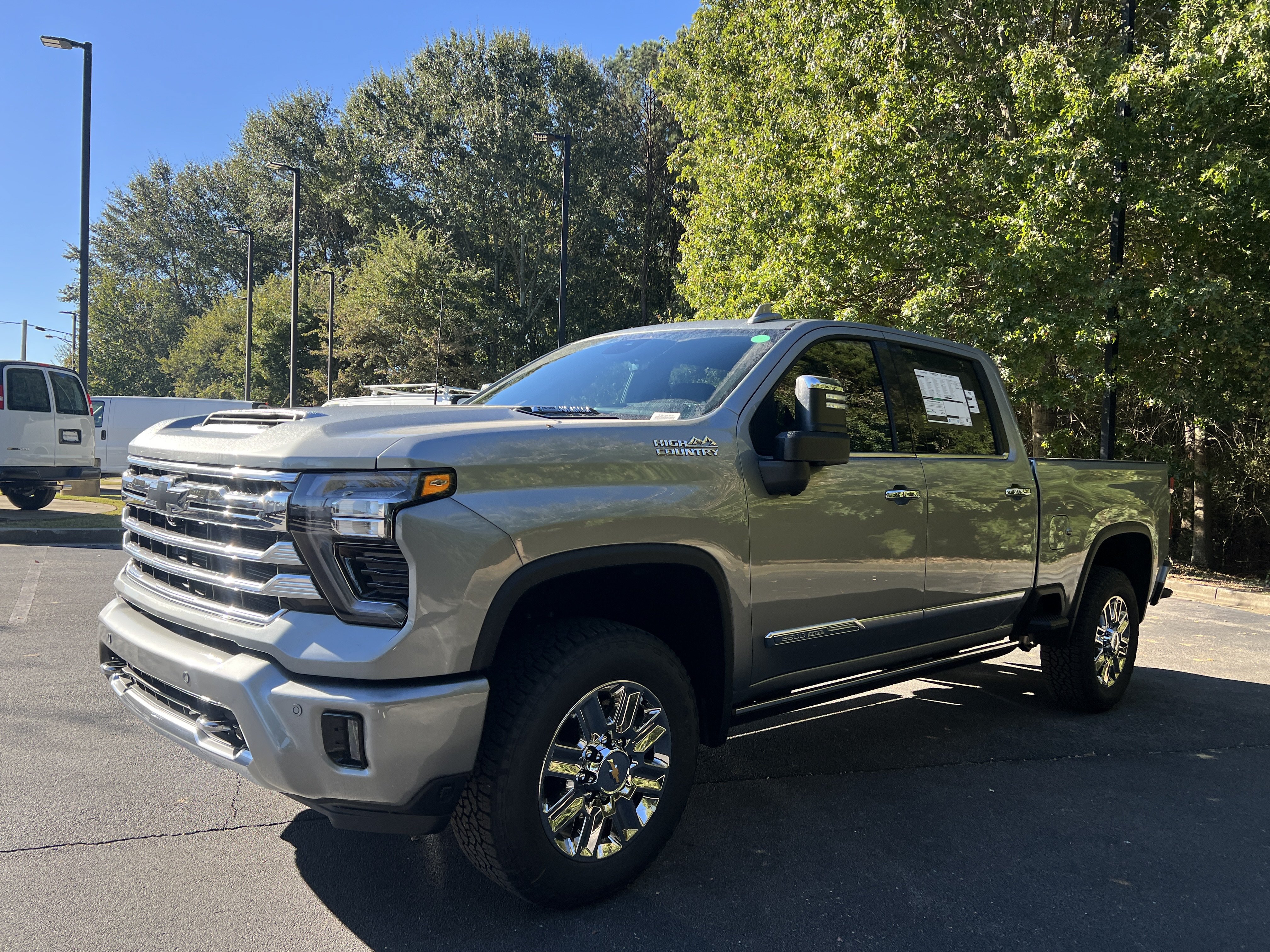 New 2026 Chevrolet Silverado 2500 High Country w/ High Country Premium Package AWD/4WD image 5