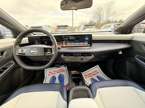 New 2026 Nissan Leaf SV+ w/ Floor Mat Package (SV+) image 18