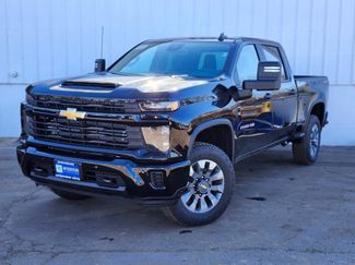 New 2026 Chevrolet Silverado 2500 Custom w/ Custom Value Package AWD/4WD video 1
