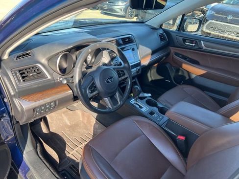 Used 2017 Subaru Outback 3.6R Touring image 10