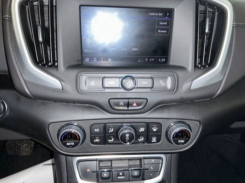 Used 2023 GMC Terrain SLE w/ Driver Convenience Package image 19