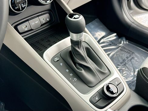 New 2026 Hyundai Venue SEL FWD image 12