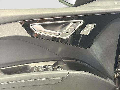 Certified 2023 Audi Q4 e-tron Premium Plus w/ Premium Plus image 18