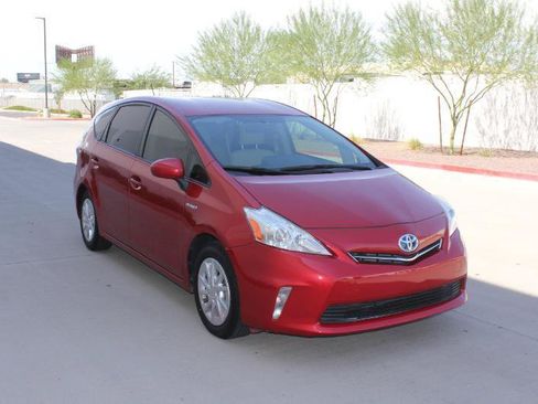 Used 2012 Toyota Prius V Three w/ Preferred Accessory Pkg FWD image 3