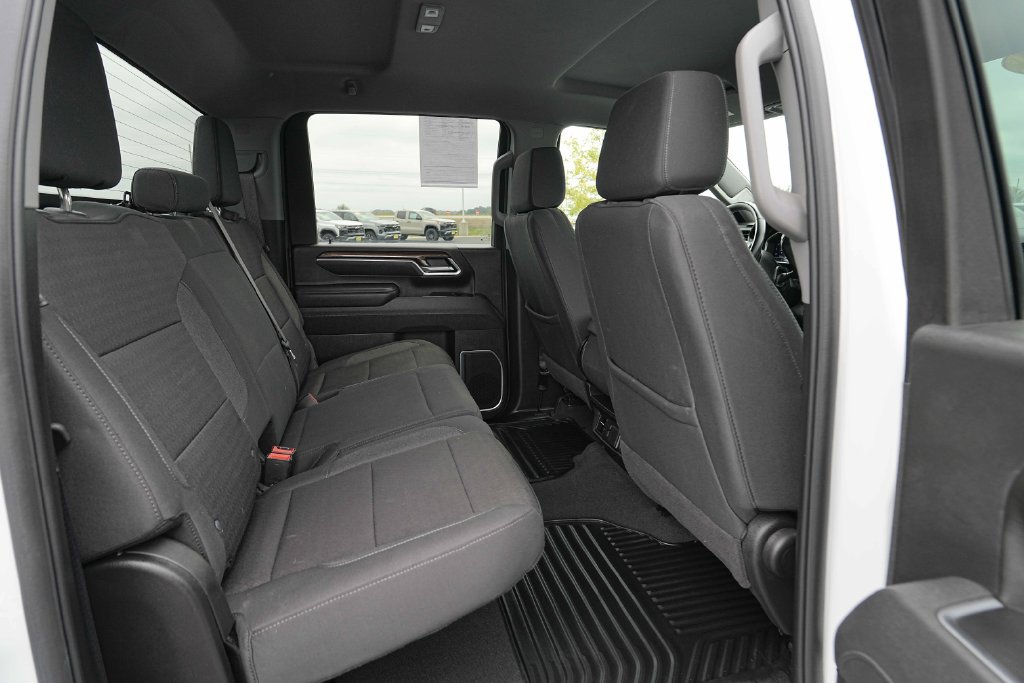 Used 2025 Chevrolet Silverado 2500 LT w/ Convenience Package AWD/4WD image 24