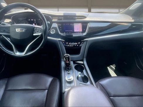 Used 2020 Cadillac XT6 Premium Luxury AWD/4WD image 15