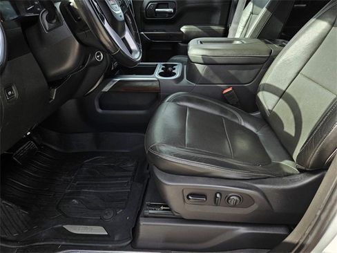 Used 2019 GMC Sierra 1500 SLT w/ SLT Premium Package image 17