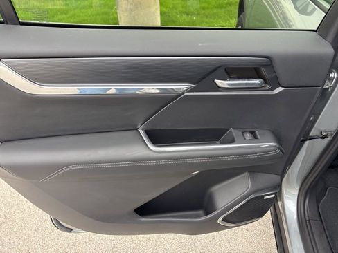 Certified 2024 GMC Acadia Elevation w/ Luxury Package image 16