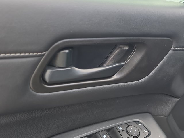 Certified 2025 Nissan Pathfinder SV FWD image 20