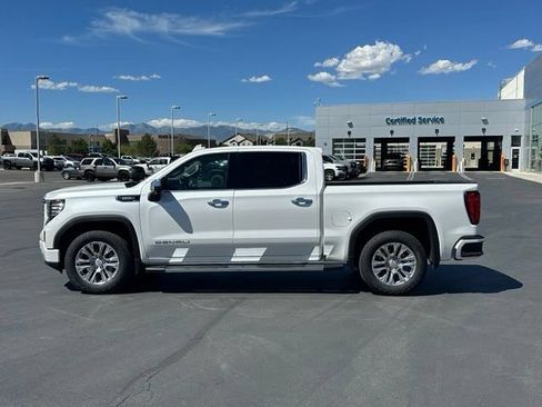 Certified 2024 GMC Sierra 1500 Denali w/ Technology Package AWD/4WD image 2