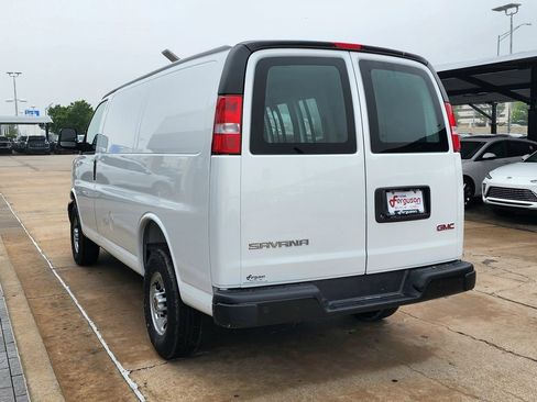 New 2026 GMC Savana 2500 RWD image 6