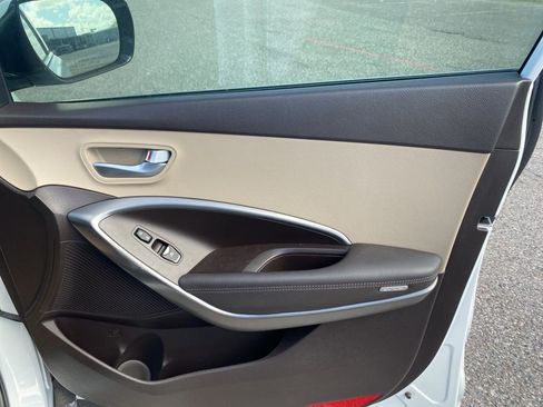 Used 2018 Hyundai Santa Fe Sport w/ 2.4L Value Package 02 image 16