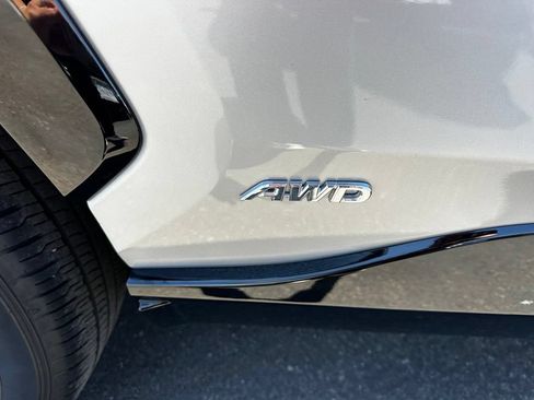 Used 2025 Toyota RAV4 XSE AWD/4WD image 16