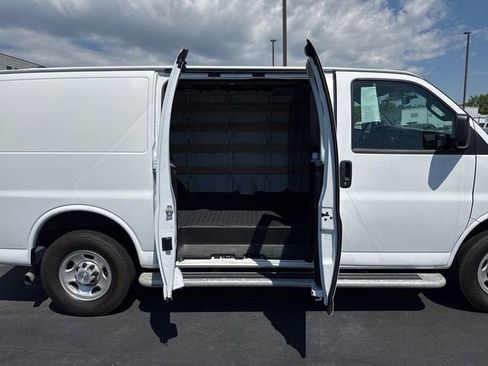 Used 2024 Chevrolet Express 2500 w/ Driver Convenience Package RWD image 31