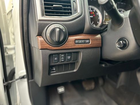 Used 2018 Nissan Titan Platinum Reserve w/ Platinum Utility Package image 26