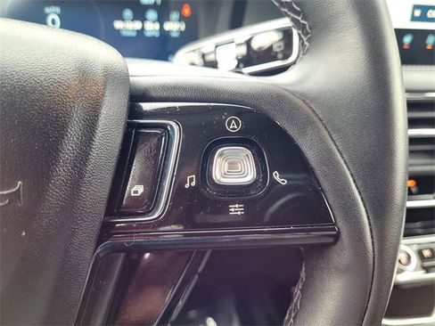 Certified 2023 Lincoln Corsair Standard AWD w/ Equipment Group 101A image 23