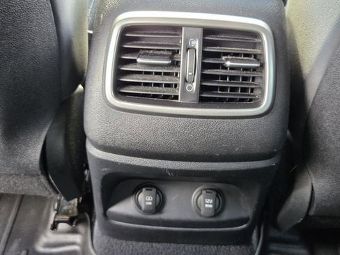 Used 2020 Kia Sorento FWD V6 image 13