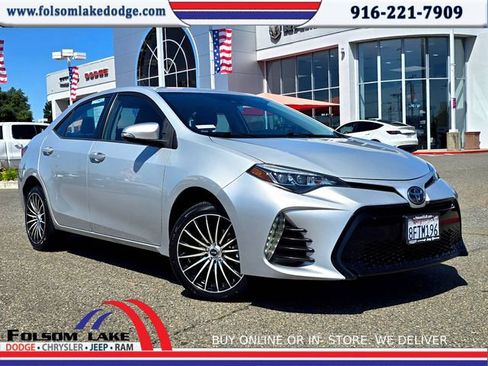 Used 2019 Toyota Corolla XSE FWD image 1