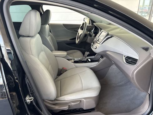 Used 2016 Chevrolet Malibu LT image 13