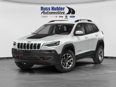 Used 2019 Jeep Cherokee Trailhawk w/ Comfort/Convenience Group AWD/4WD image 1