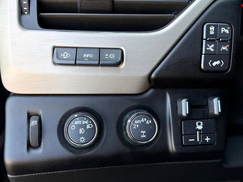 Used 2018 GMC Yukon XL Denali w/ Denali Ultimate Package image 5